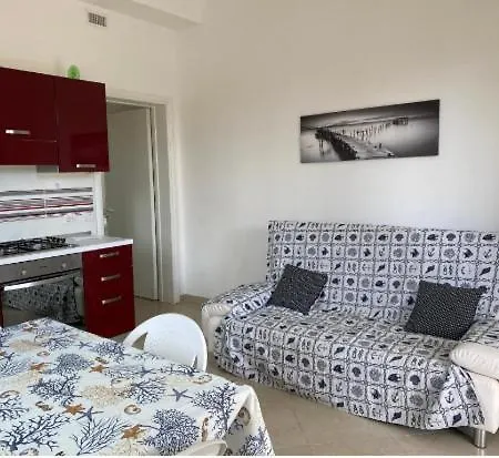 Stelle Gemelle A 350 Mt Dalla Spiaggia E 50 Dal Centro, Con Wi-fi E Completamente Accessoriate Torre Lapillo