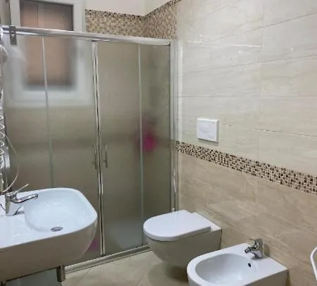 Stelle Gemelle A 350 Mt Dalla Spiaggia E 50 Dal Centro, Con Wi-fi E Completamente Accessoriate