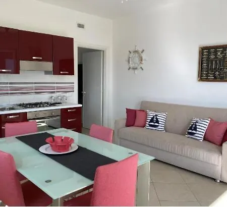 Stelle Gemelle A 350 Mt Dalla Spiaggia E 50 Dal Centro, Con Wi-fi E Completamente Accessoriate *