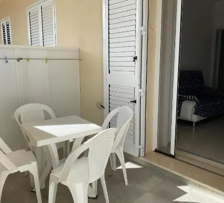 Stelle Gemelle A 350 Mt Dalla Spiaggia E 50 Dal Centro, Con Wi-fi E Completamente Accessoriate Apartmán Torre Lapillo